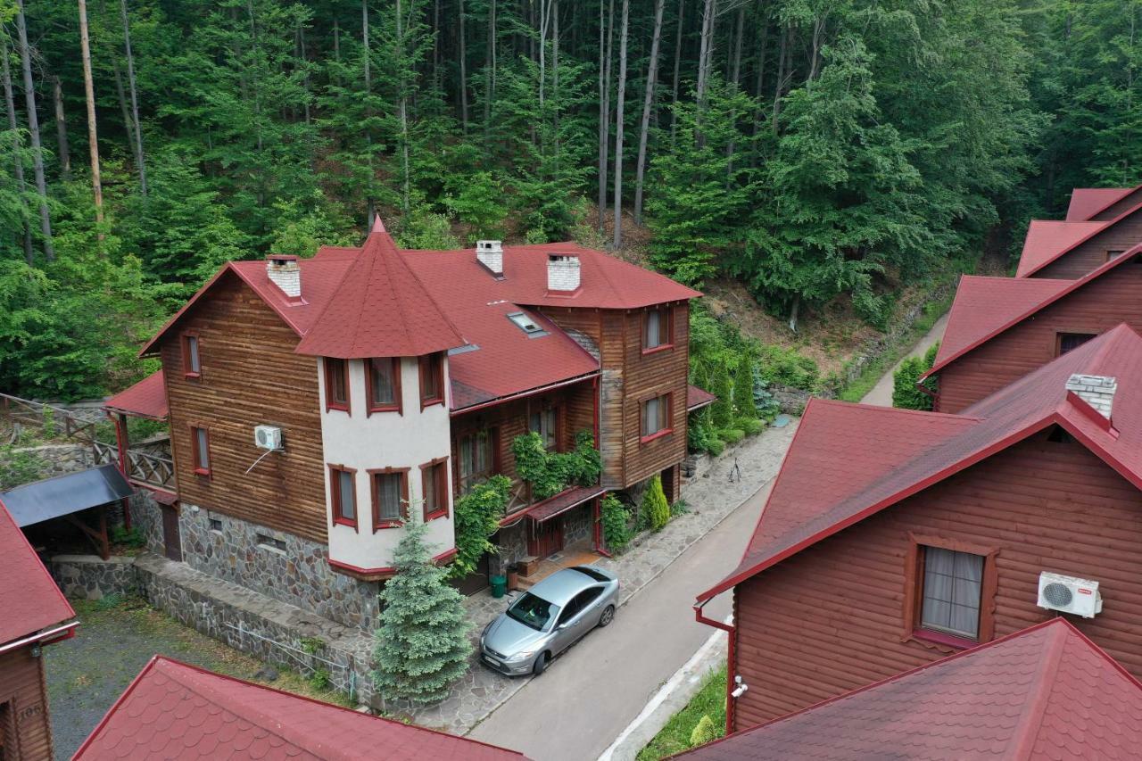 Elf-Cottage Tur'ya Paseka Bagian luar foto
